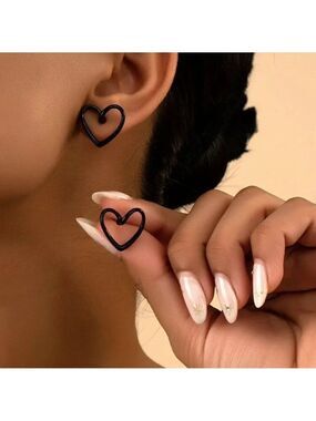 FINAL SETS!!! ($4) Cutout Heart Earrings